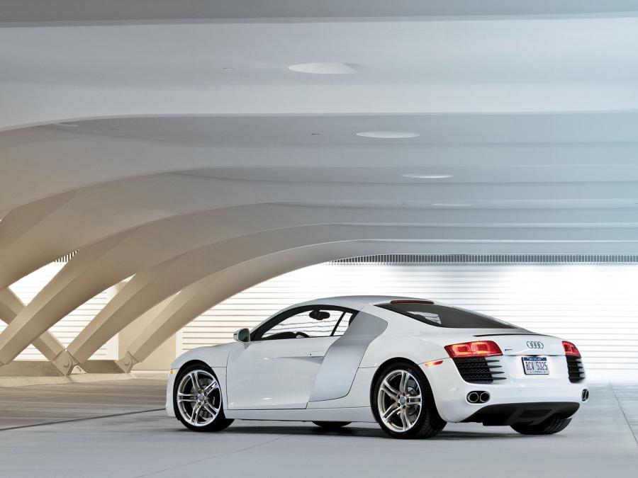  Audi R8 2007 года  (NA) (фото 4 из 31)